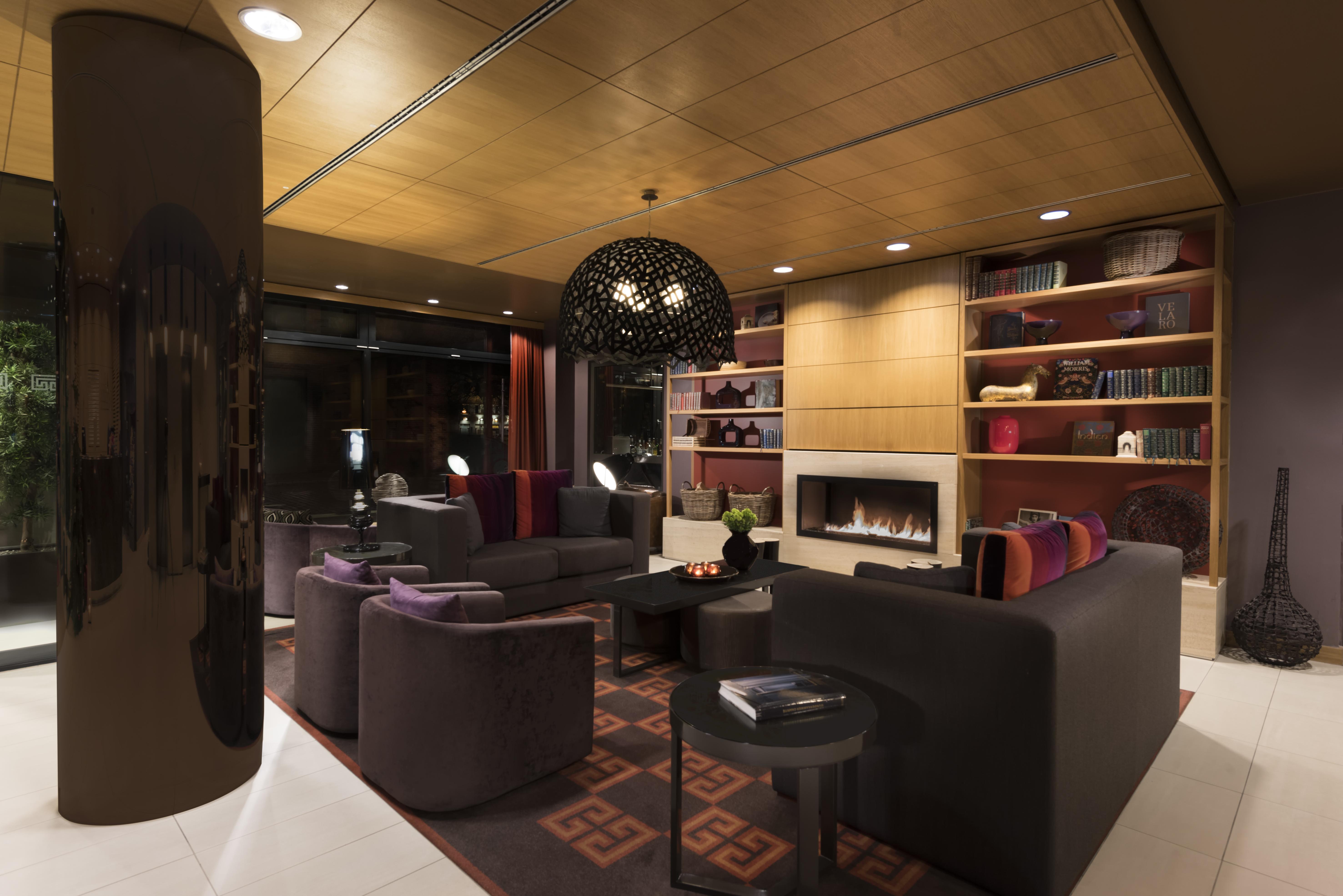 Aparthotel Adina Mitte 4*