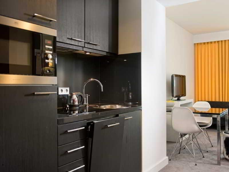 Aparthotel Adina Mitte